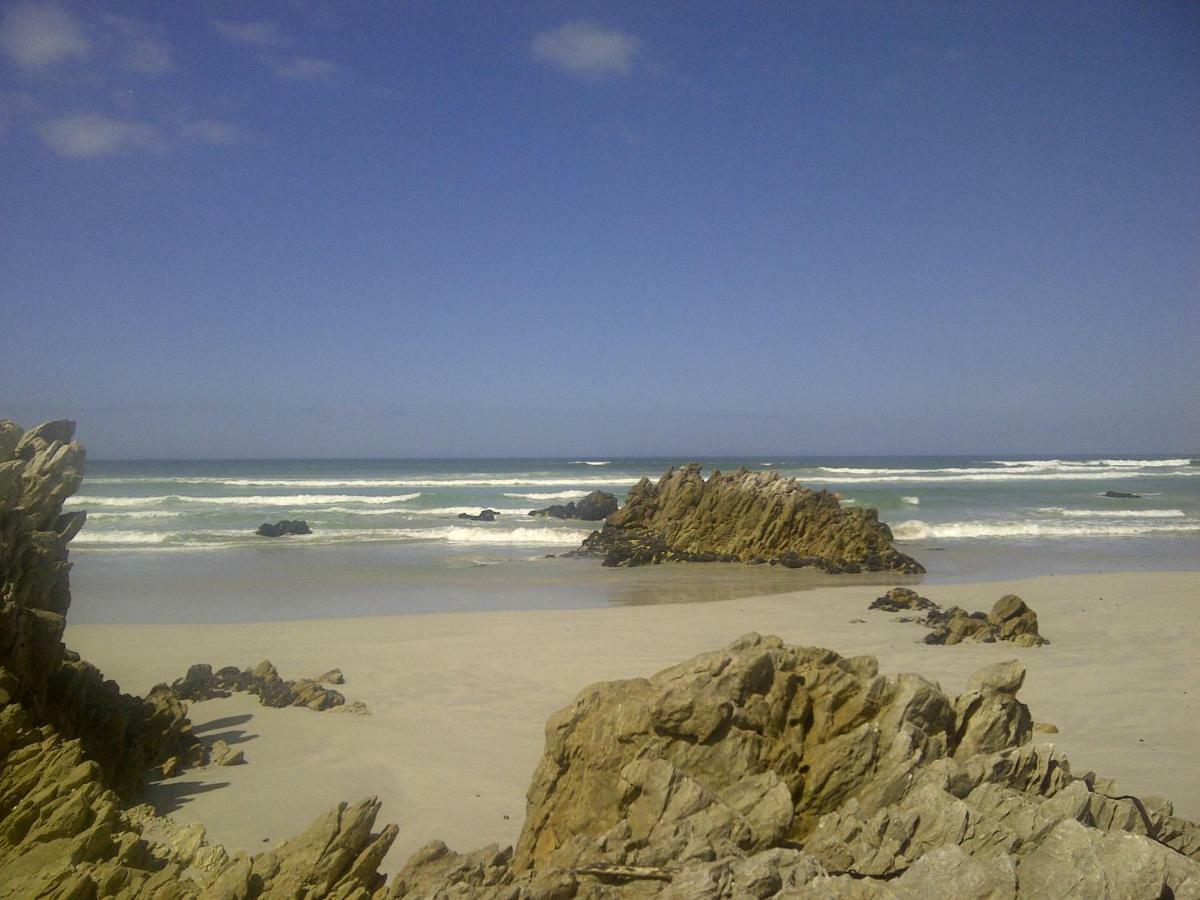 Troon *